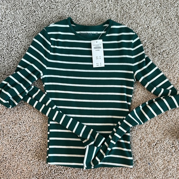 Abercrombie 4 pack XXS long sleeves - Picture 4 of 6